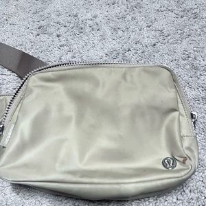 One size Lululemon crossbody